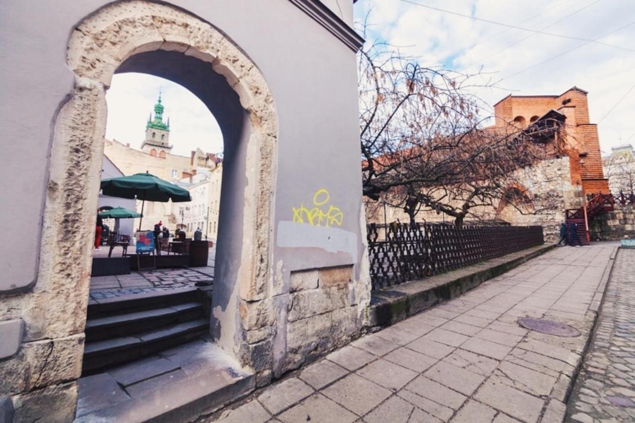 Апартаменти Cozy & New Furnished Flat In Old Town Of Львів Екстер'єр фото
