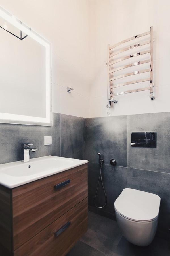 Апартаменти Cozy & New Furnished Flat In Old Town Of Львів Екстер'єр фото